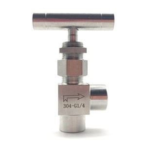 SS 316 Angle Needle Valve, 1/2 Inch, 10000 PSI, MNPT * FNPT